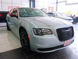 کرایسلەر 300